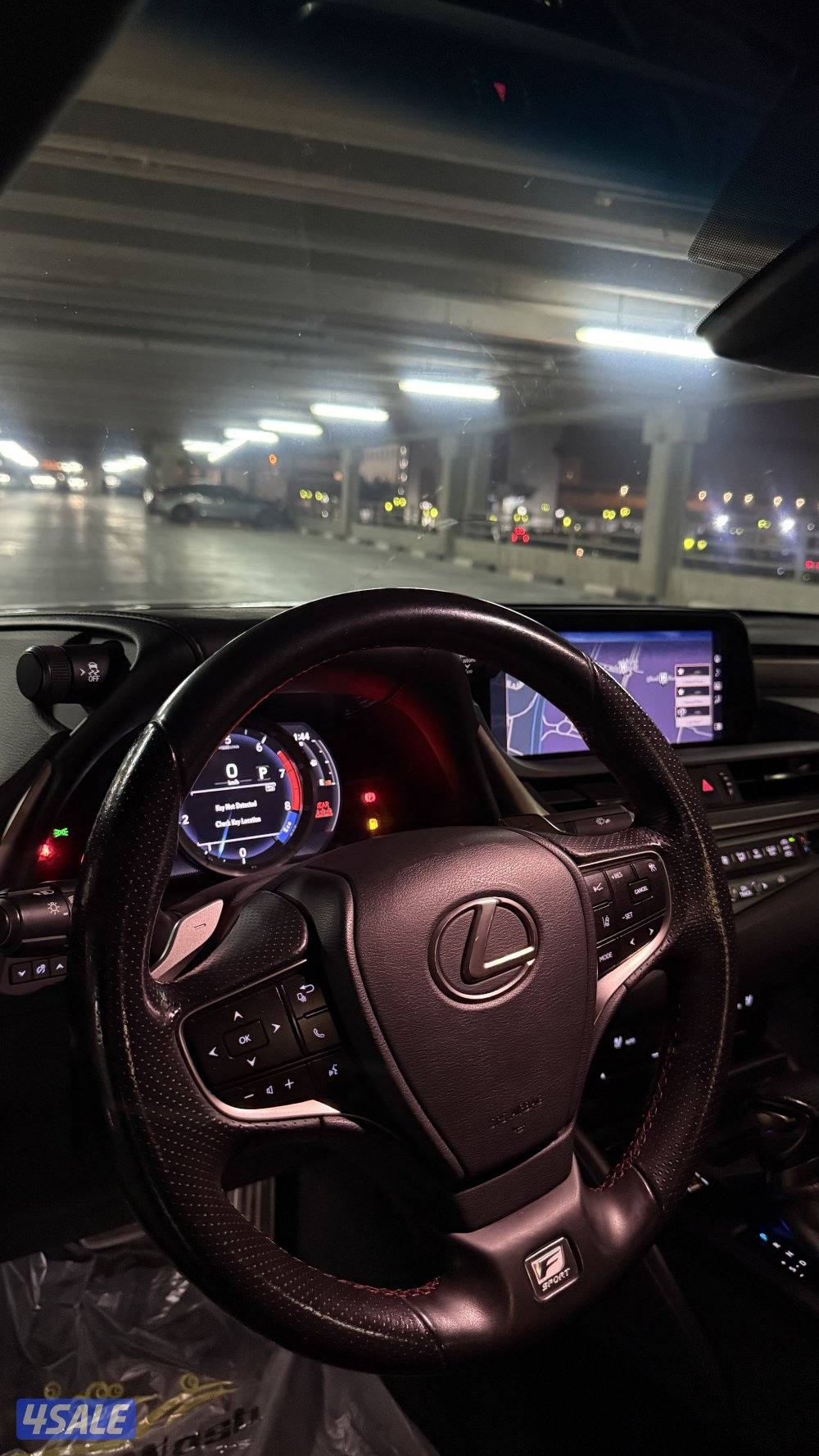 للبيع لكسزز ES 350 F SPORT4