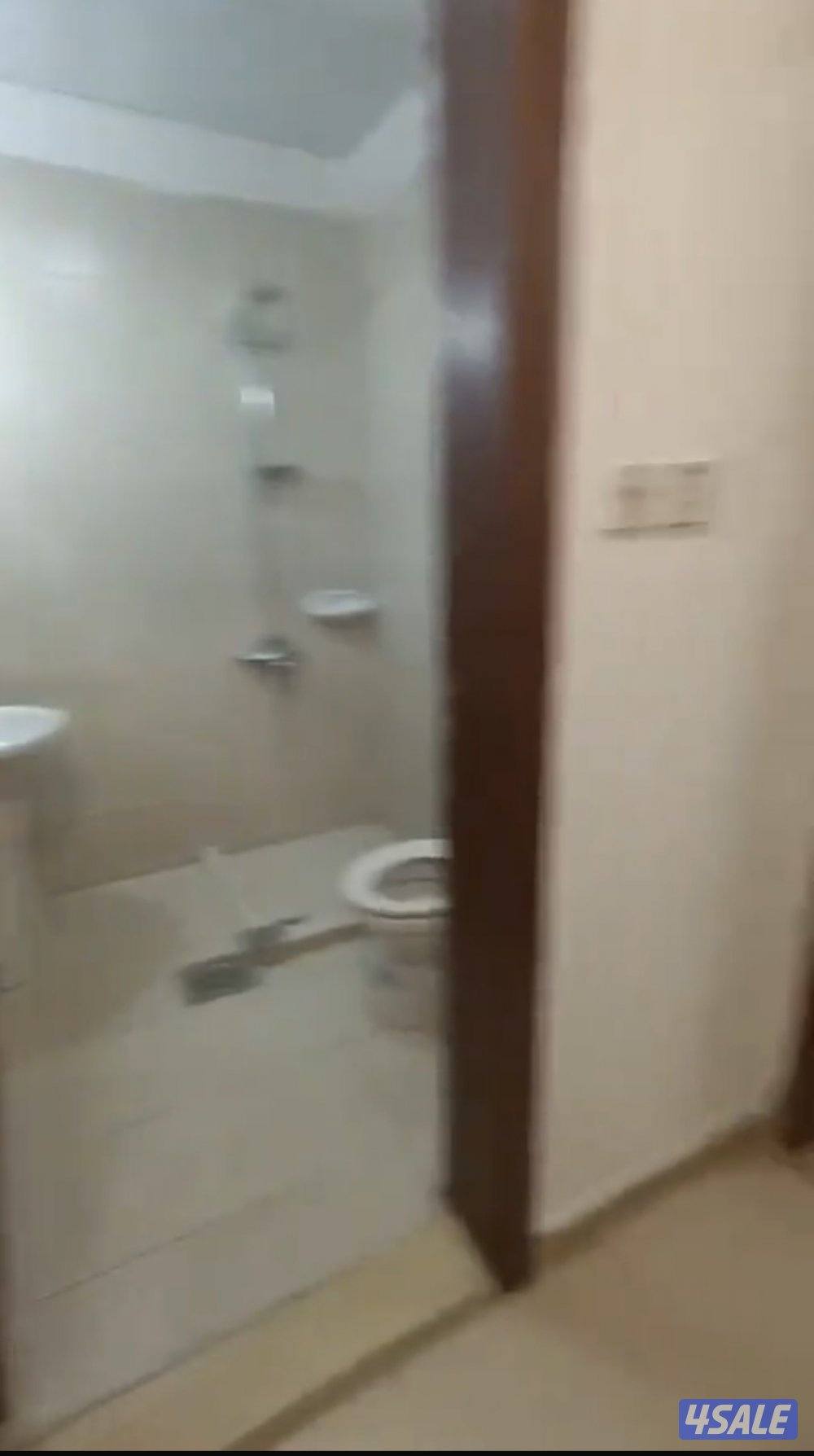 شقه للايجار السالميه ق3 غرفتين وصاله و3 حمام وغرفه6