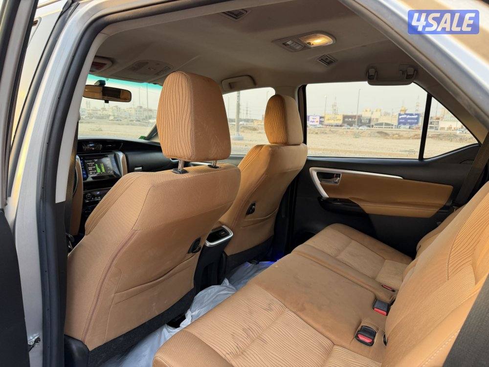 فورتنر 2017 سته سلندر دبل قير صبغ وكالة6