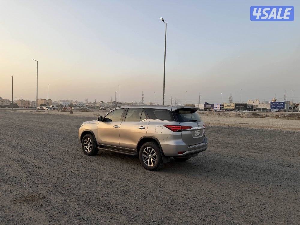 فورتنر 2017 سته سلندر دبل قير صبغ وكالة7