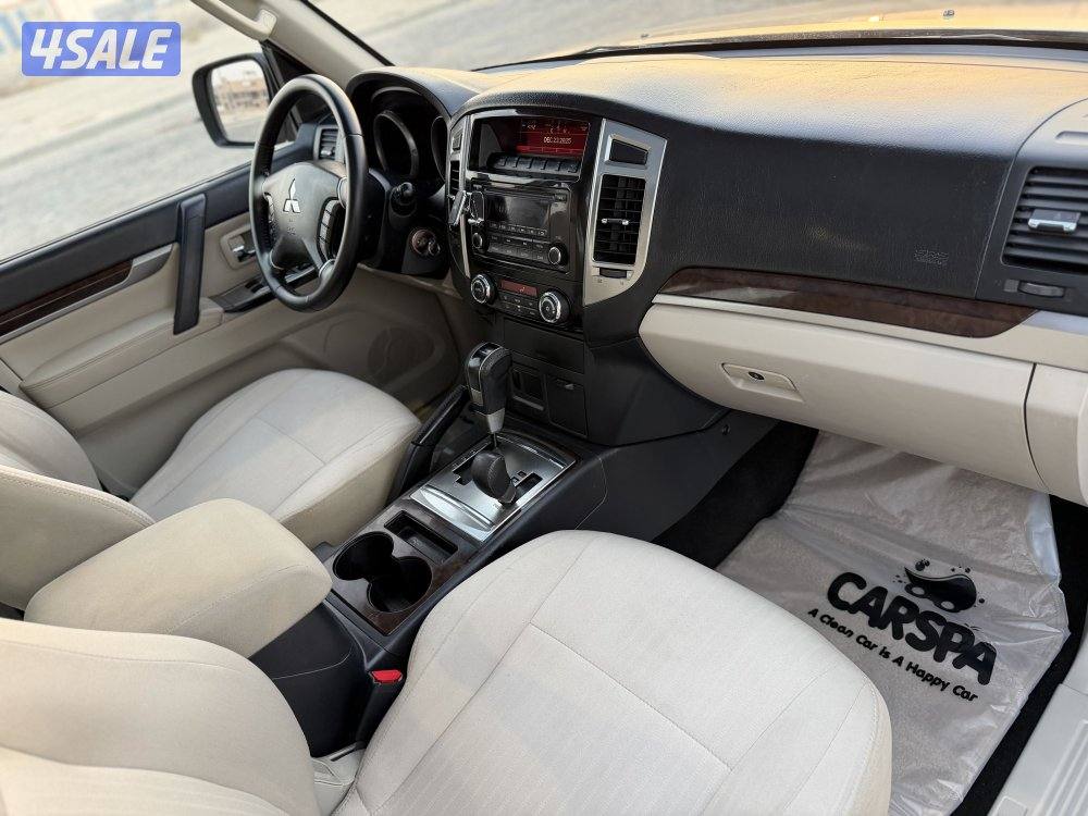 باجيرو 2018 عداد 120 فقط6