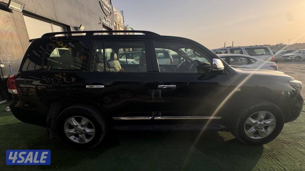 للبيع لاند كروز VXR3