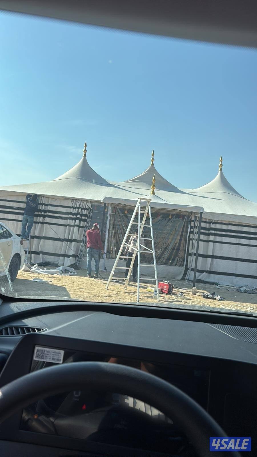 للبيع خيمة ملكية ثلاث قبب2
