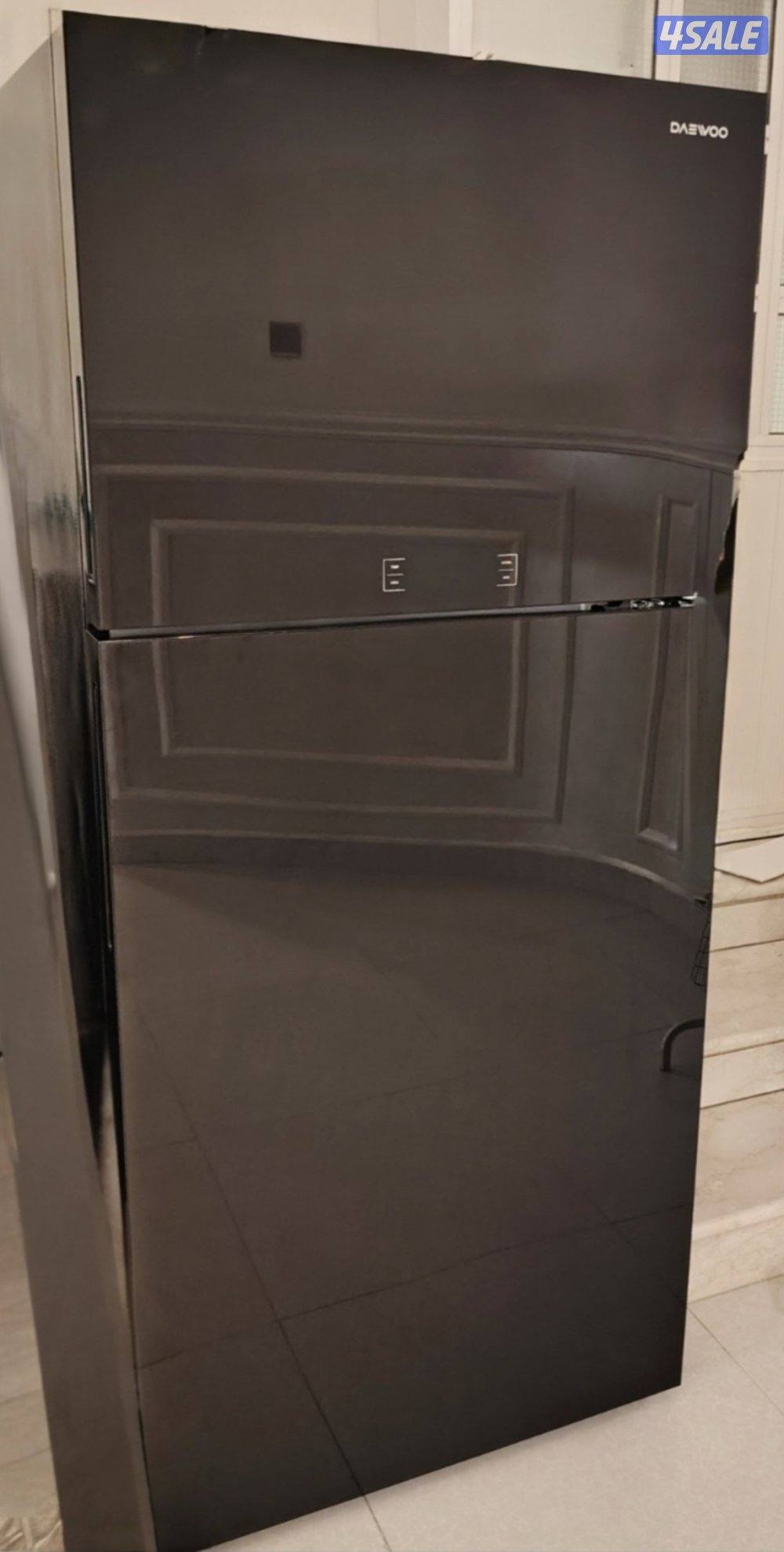 للبيع ثلاجتين بحاله نظيفه ممتازين1