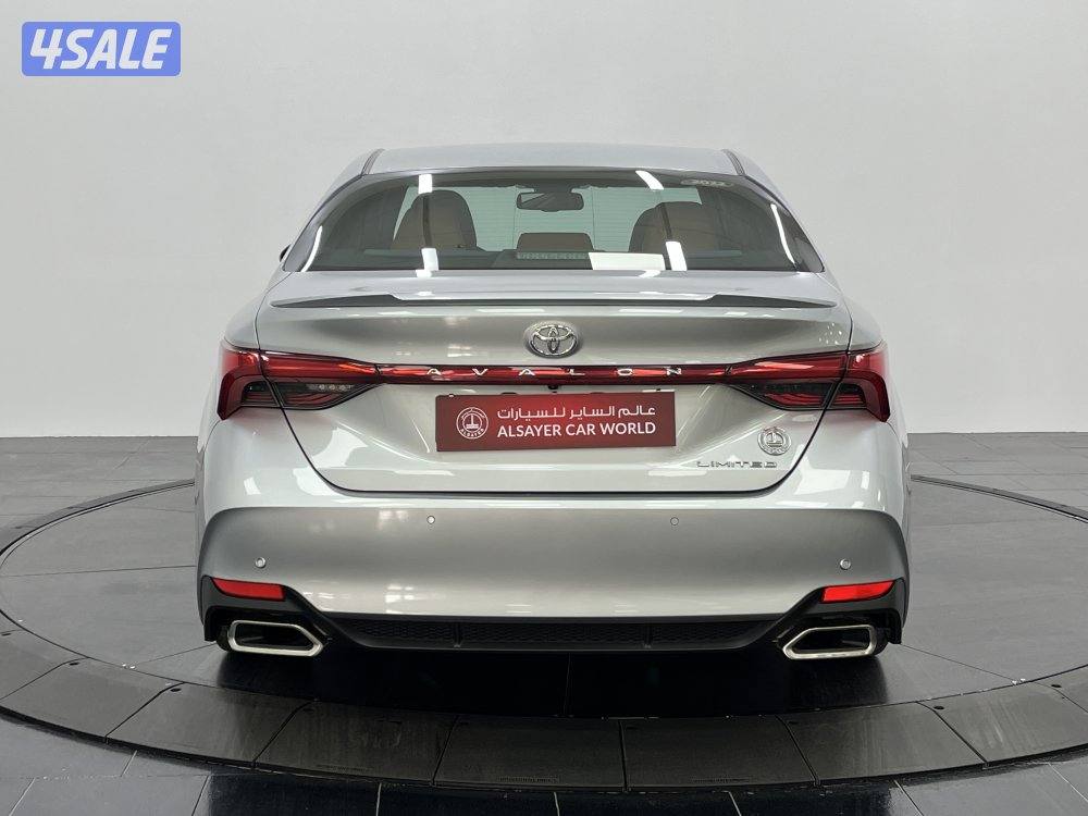 TOYOTA AVALON Toyota AVALON 20228