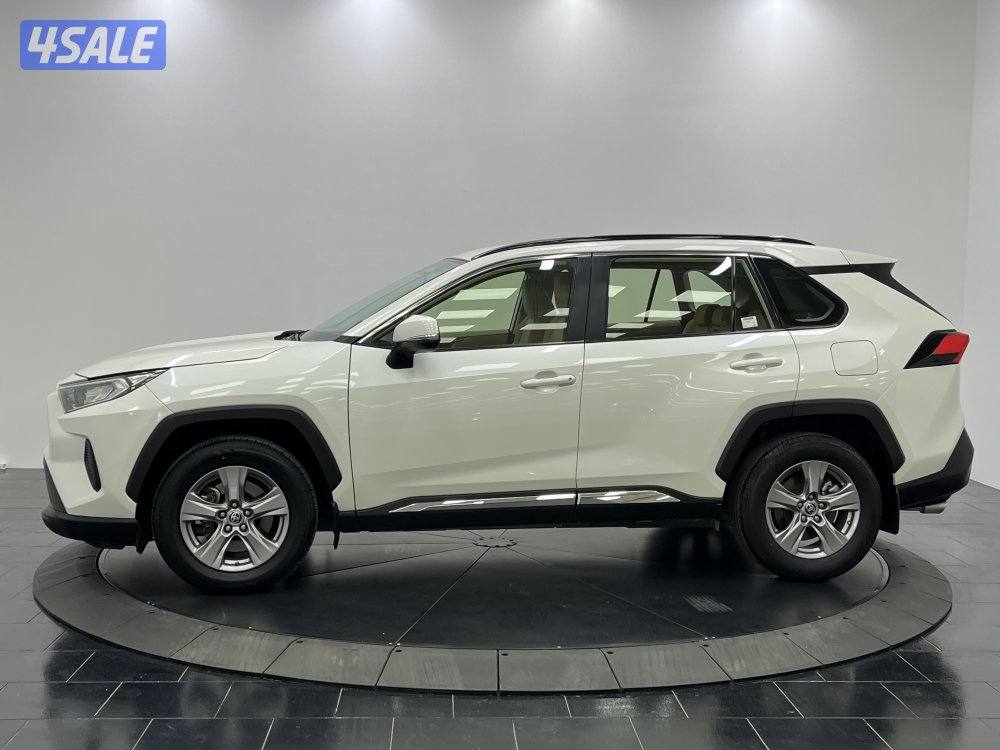 TOYOTA RAV401 4X2 STANDARD OPTION2