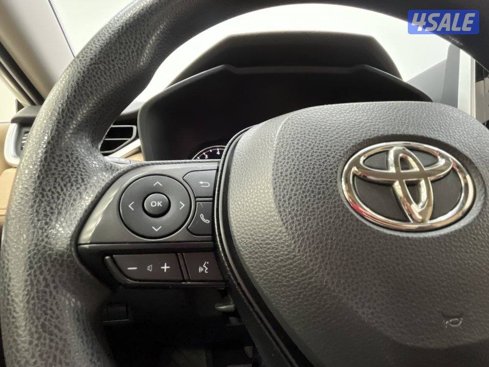 TOYOTA RAV401 4X2 STANDARD OPTION7