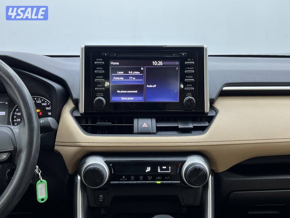 TOYOTA RAV401 4X2 STANDARD OPTION13