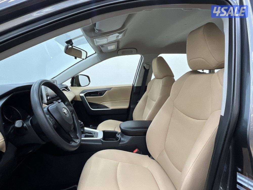 TOYOTA RAV401 4X2 STANDARD OPTION5