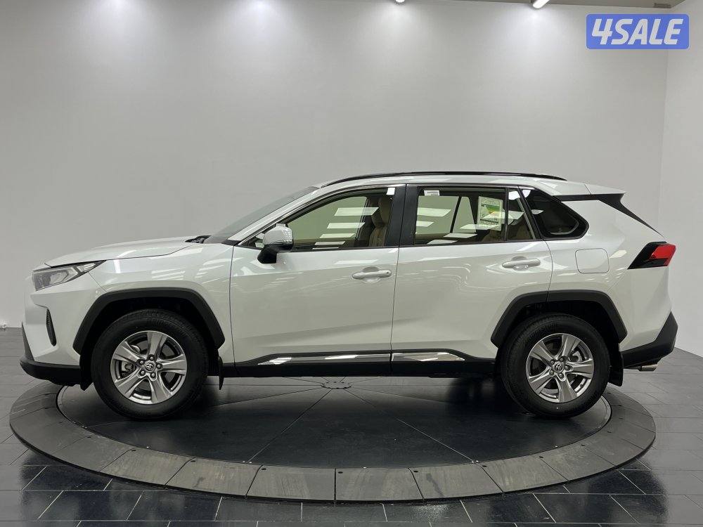 TOYOTA RAV401 4X2 STANDARD OPTION2