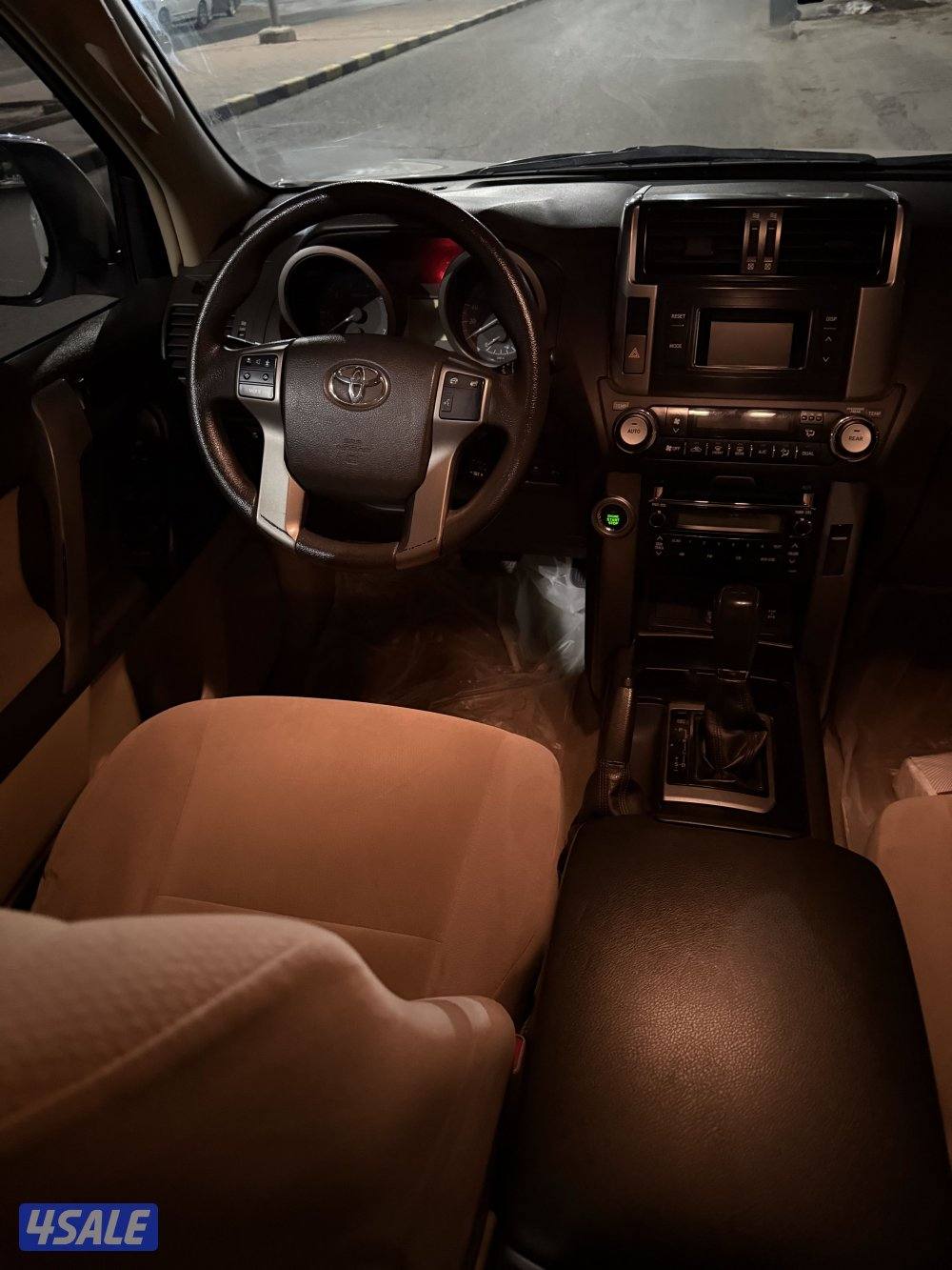 برادو 2011 المالك الاول صبغ الوكاله معدا قطعتين ماشي 240 سته سلندر8