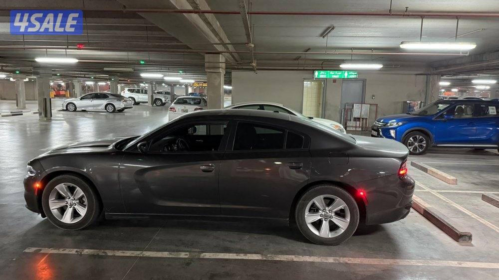 للبيع دوج تشارجر Sxt موديل 20232