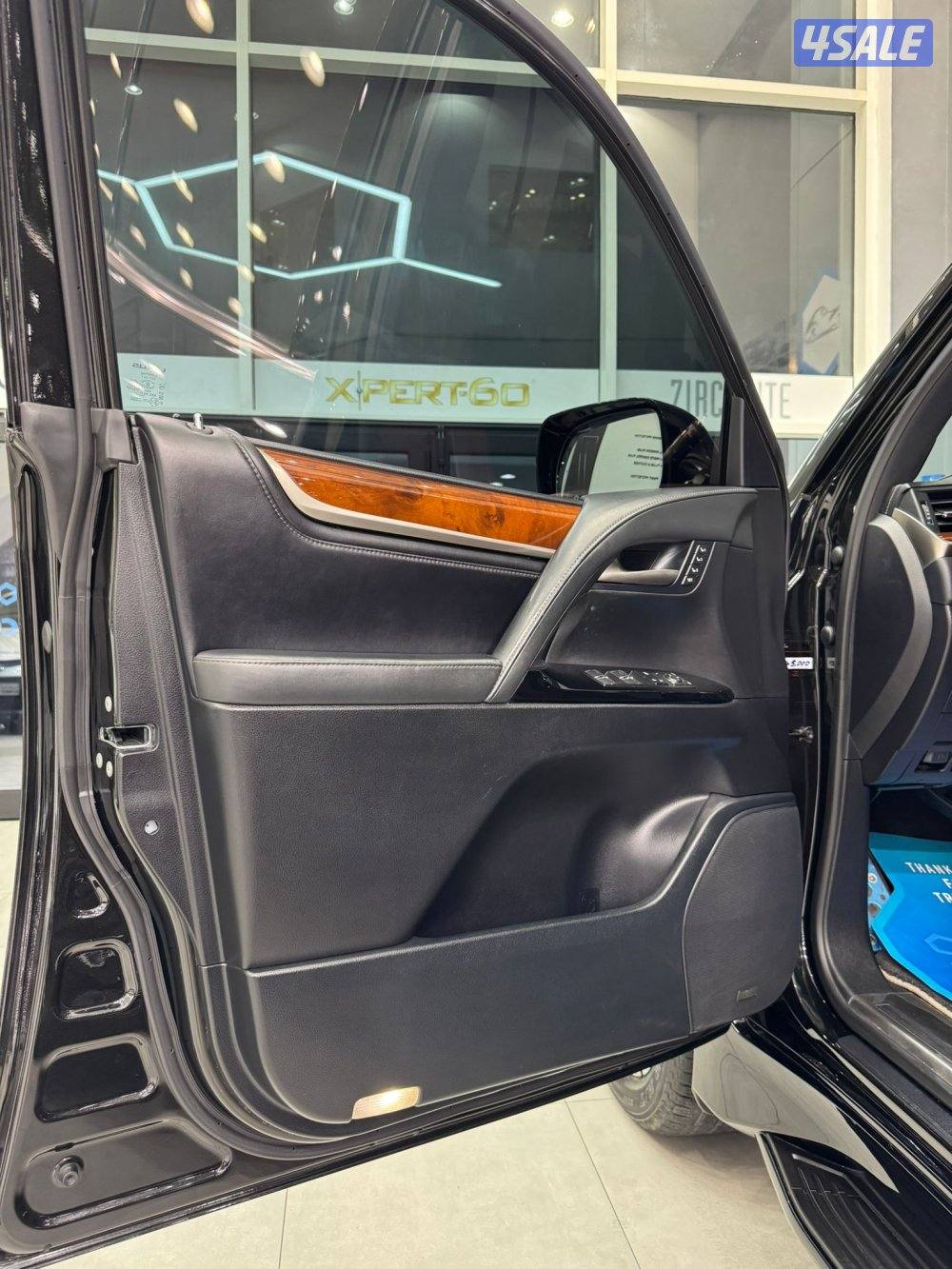 للبيع لكزس LX 5706