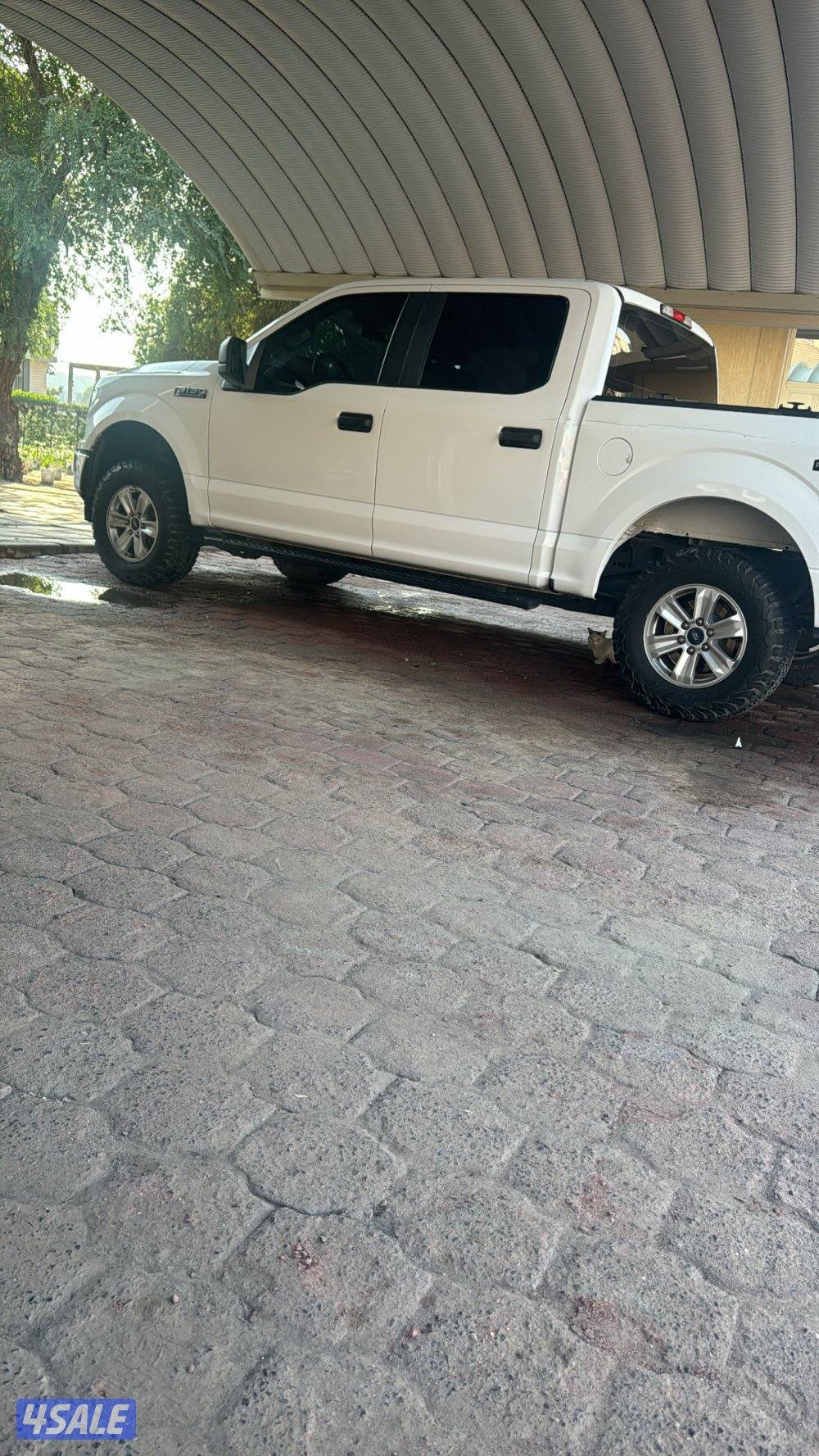 اللبيع وانيت فورد f150 شرط الفحص ماشي ٢٦١٧٠ ميل صبغ الوكاله0