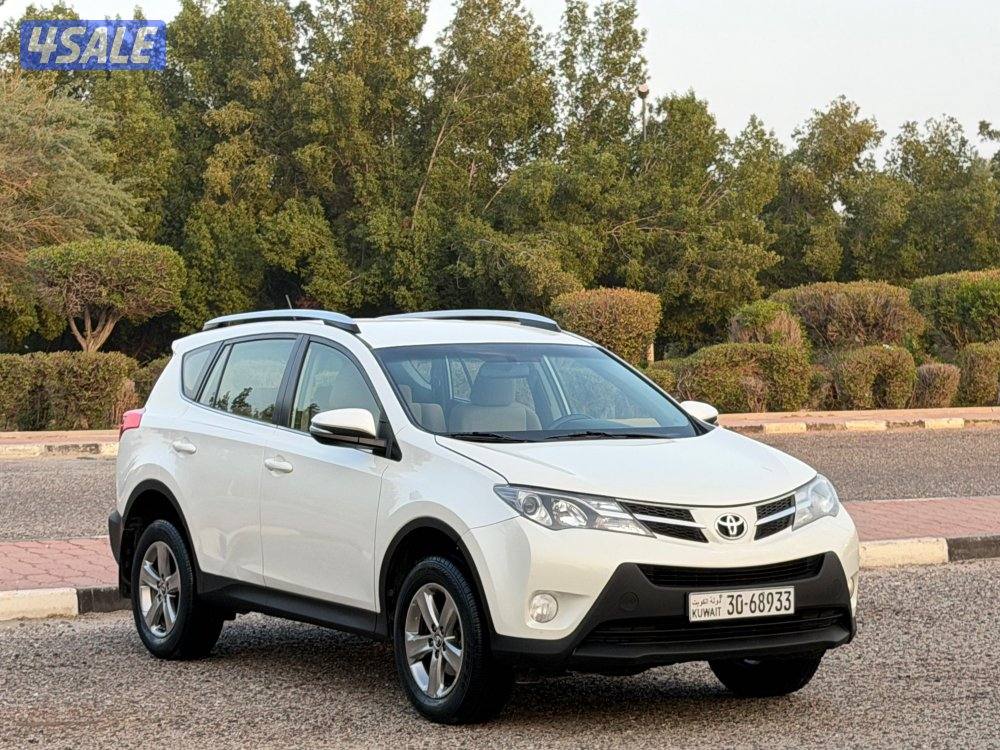 للبيع RAV 4 موديل 2015 وارد الساير2