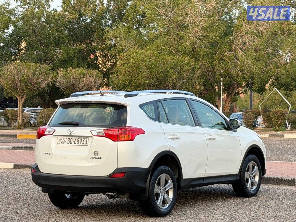 للبيع RAV 4 موديل 2015 وارد الساير3