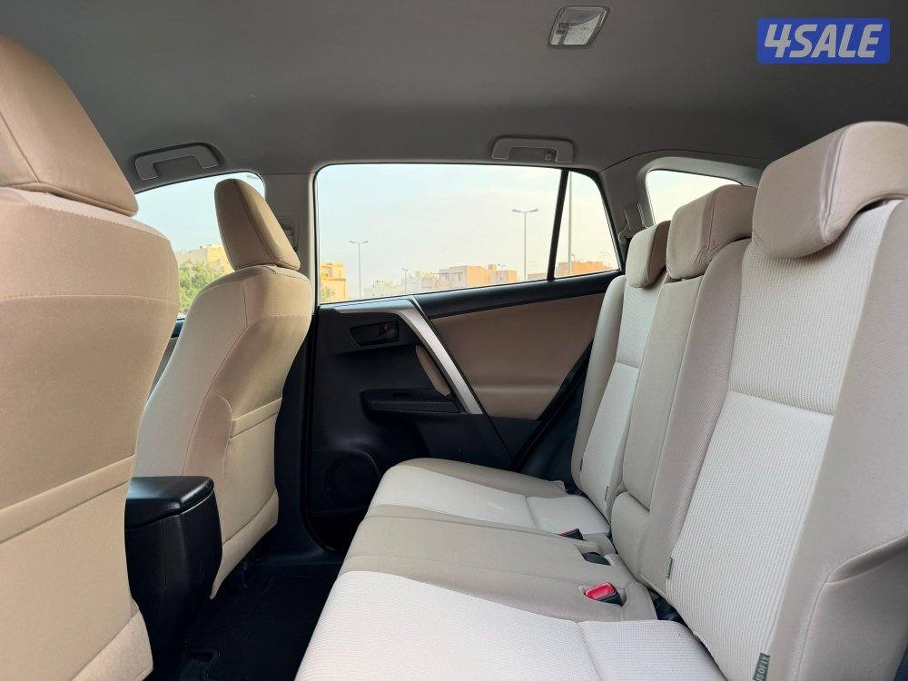 للبيع RAV 4 موديل 2015 وارد الساير11
