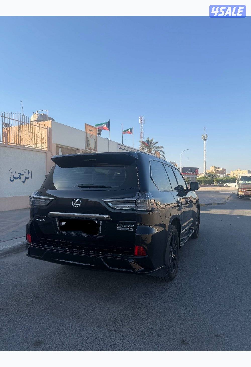 للبيع جيب LX570 black2