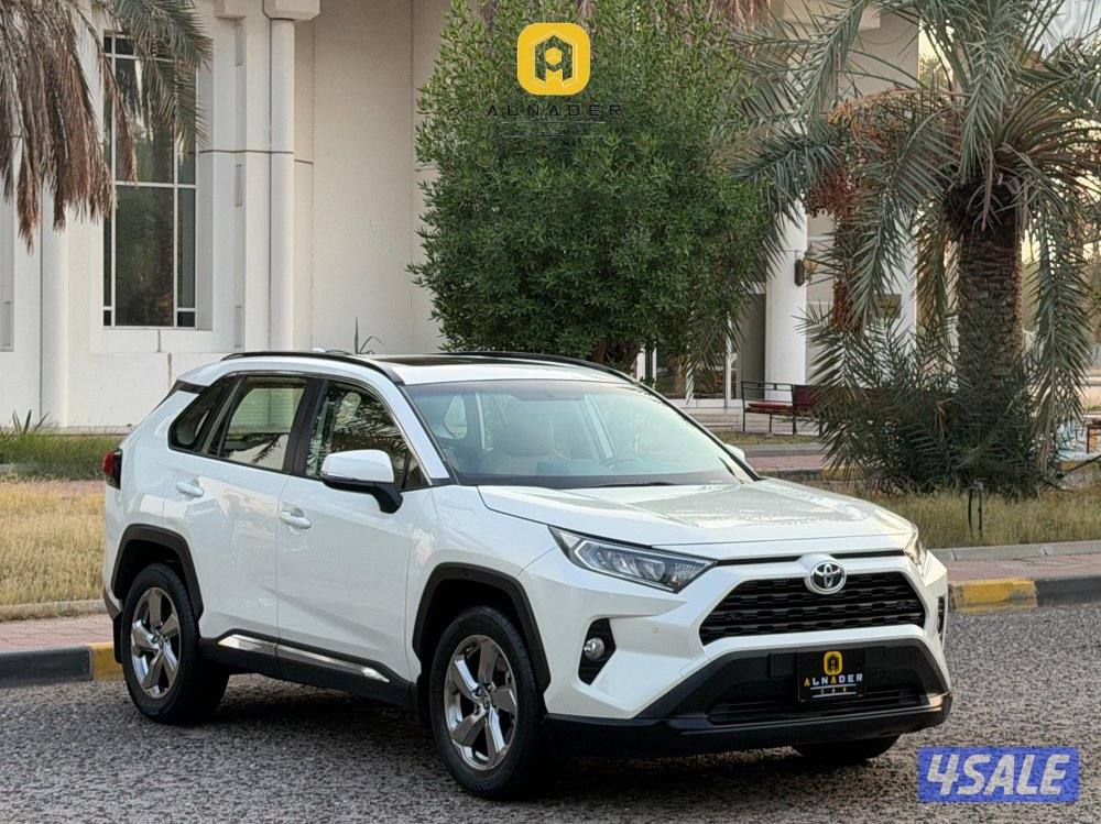 للبيع RAV 4 موديل 2021 وارد الساير2