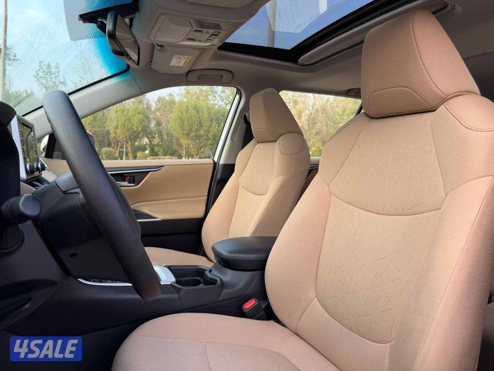 للبيع RAV 4 موديل 2021 وارد الساير6