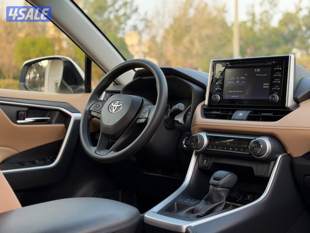 للبيع RAV 4 موديل 2021 وارد الساير9