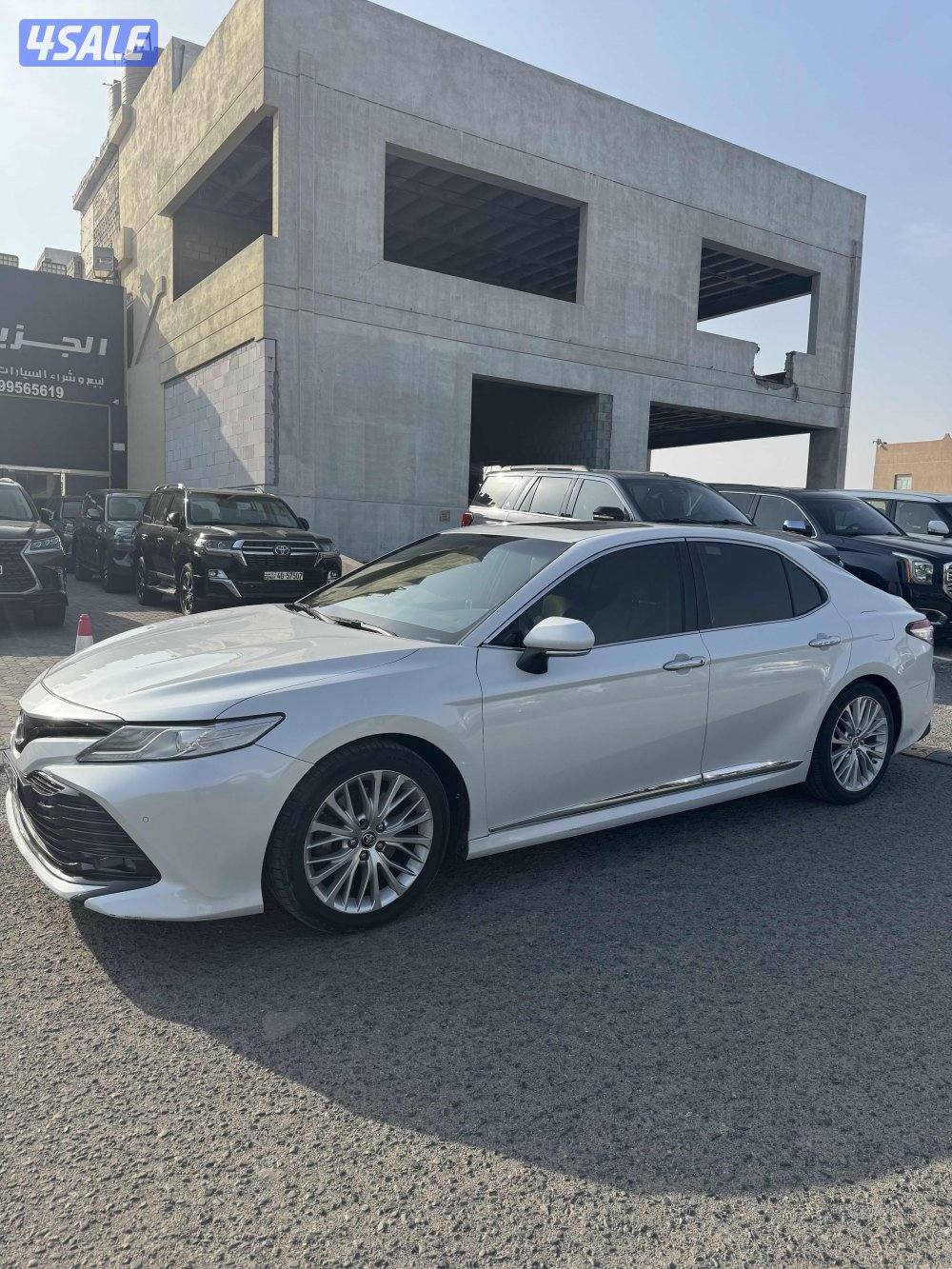 للبيع كامري لتمد 2019 صبغ الوكاله معاد قطعتين ماشيه 125 الف شرط الفحص3