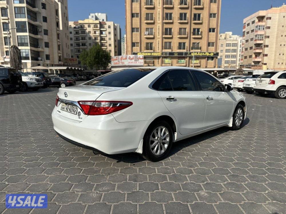 تويوتا كامري 20173