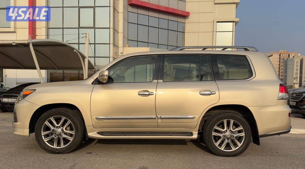 سبورت LX570 موديل 2013 ماشي350الف3