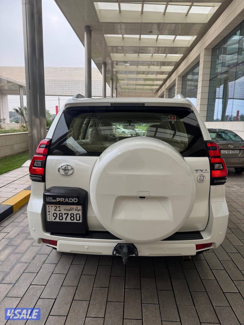 برادو TXL الساير صبغ الوكاله. عداد(33) الف كم فقط5