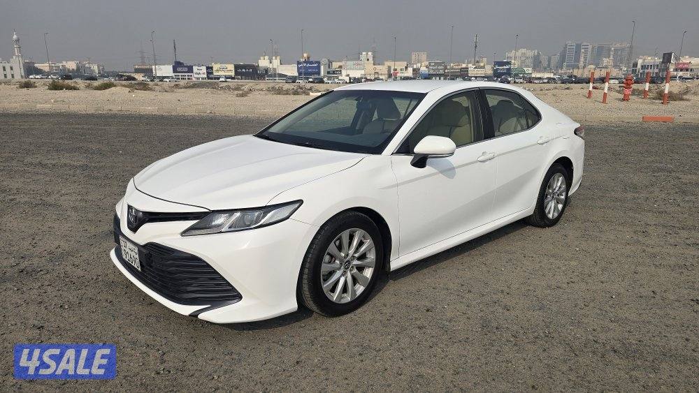 💥 تيوتا كامري  LE.. 20196