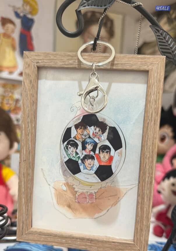 للبيع ميداليات رسم يدوي لشخصيات كارتونية من جيل الطيبين عدد 82