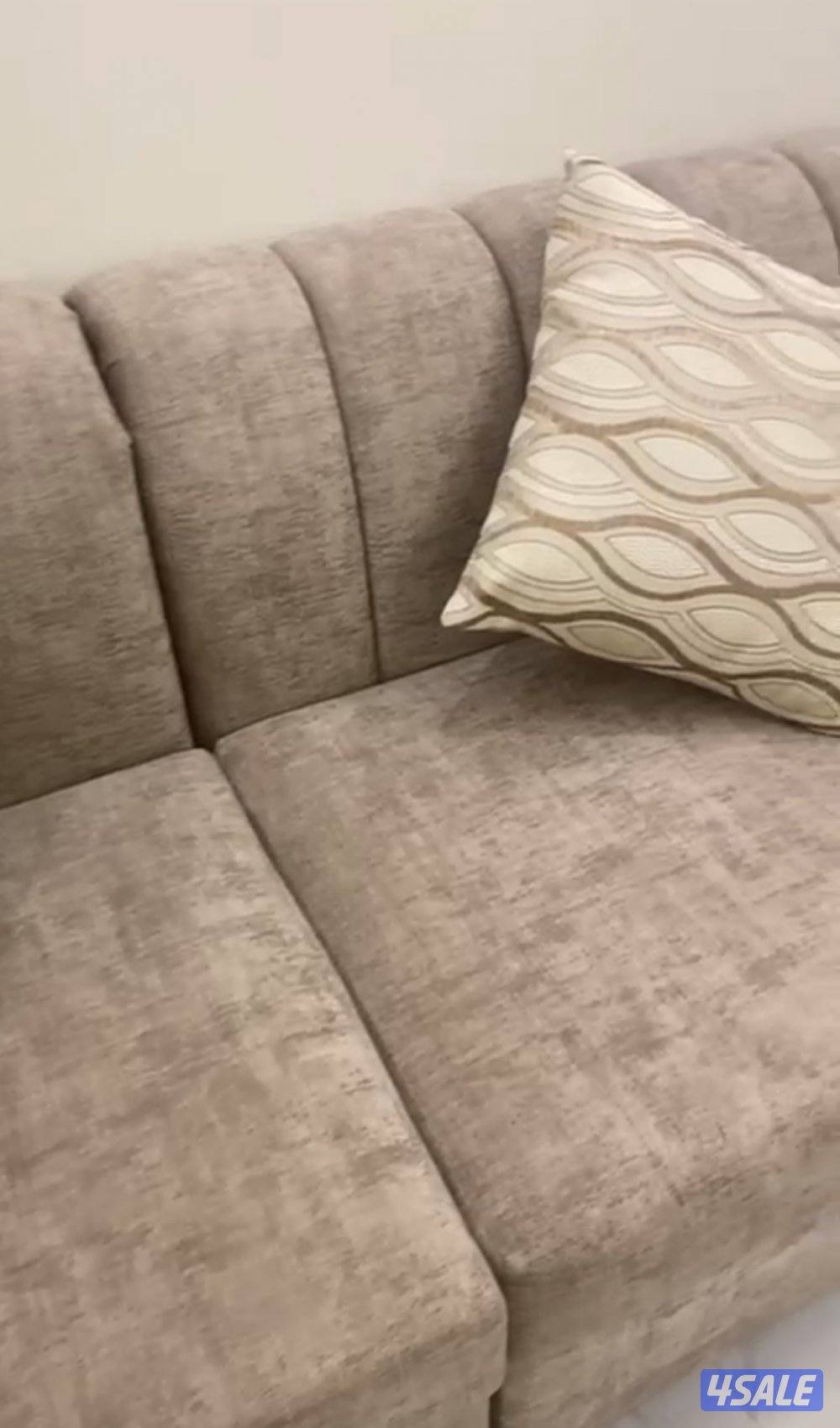 غنفات مستعمل جديد مع طاولات وثريات بحالك جيدة جداً3