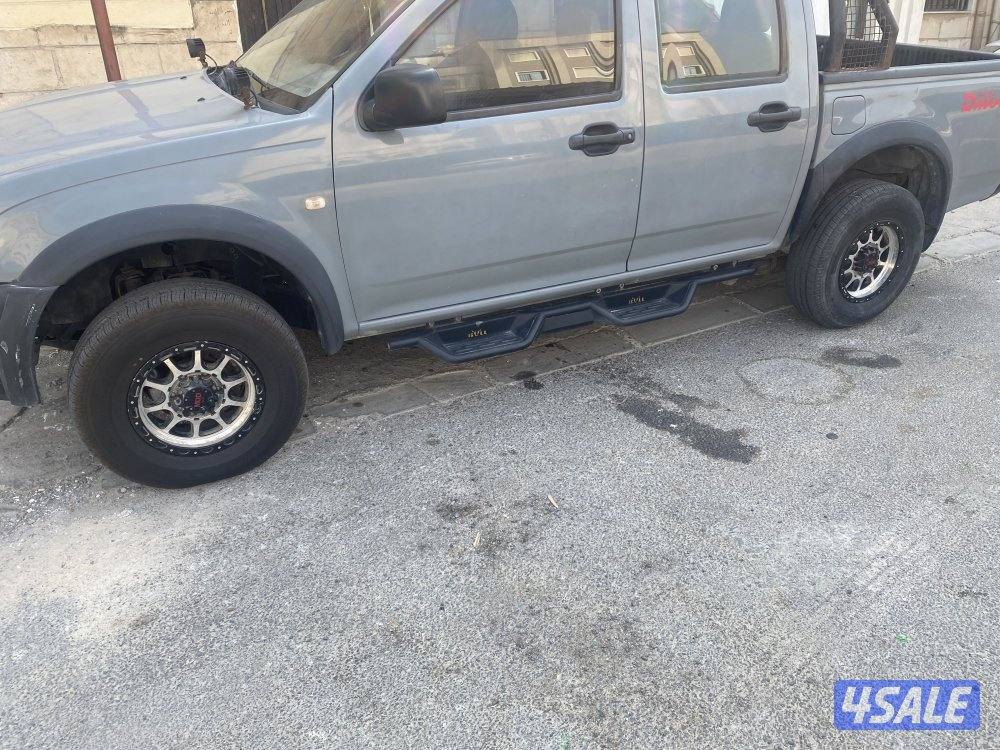 ايسوزو وانيت دبل قير بنزين شرط الفحص استعمال يومي تكييف شغال جام عادي0