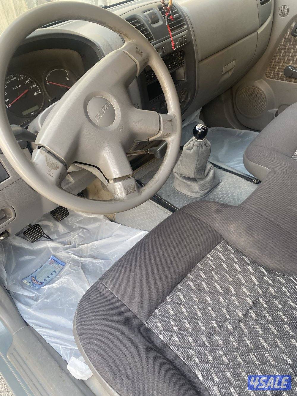 ايسوزو وانيت دبل قير بنزين شرط الفحص استعمال يومي تكييف شغال جام عادي3