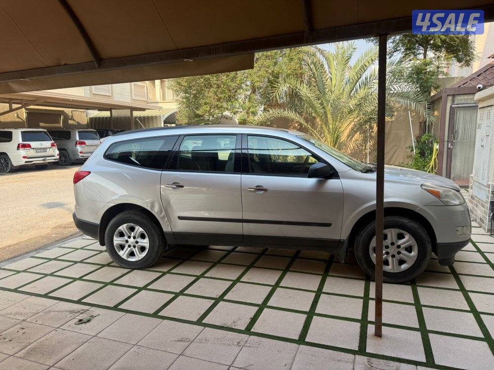 سياره  ترافيرس  20123