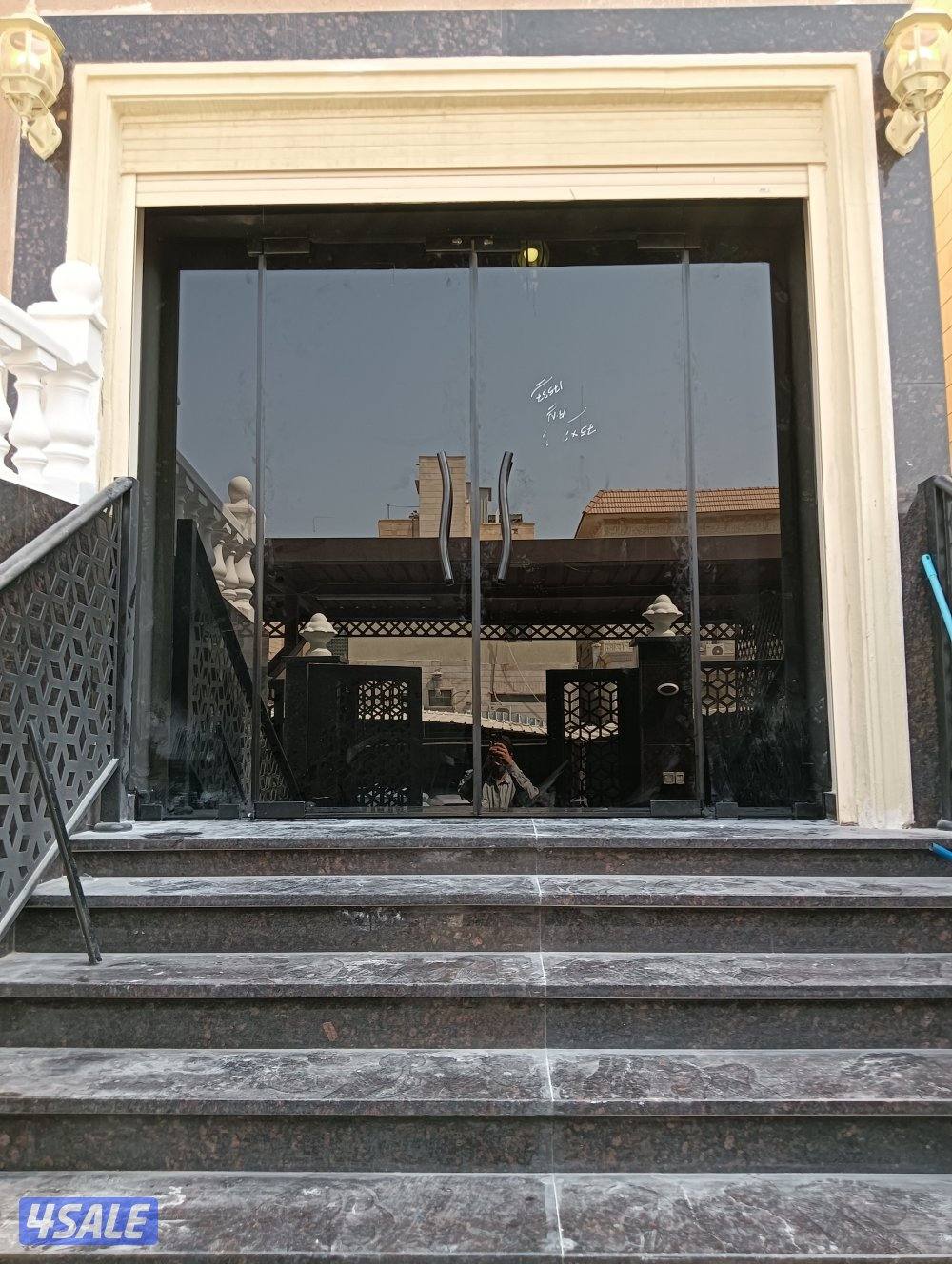 تركيب زجاج5