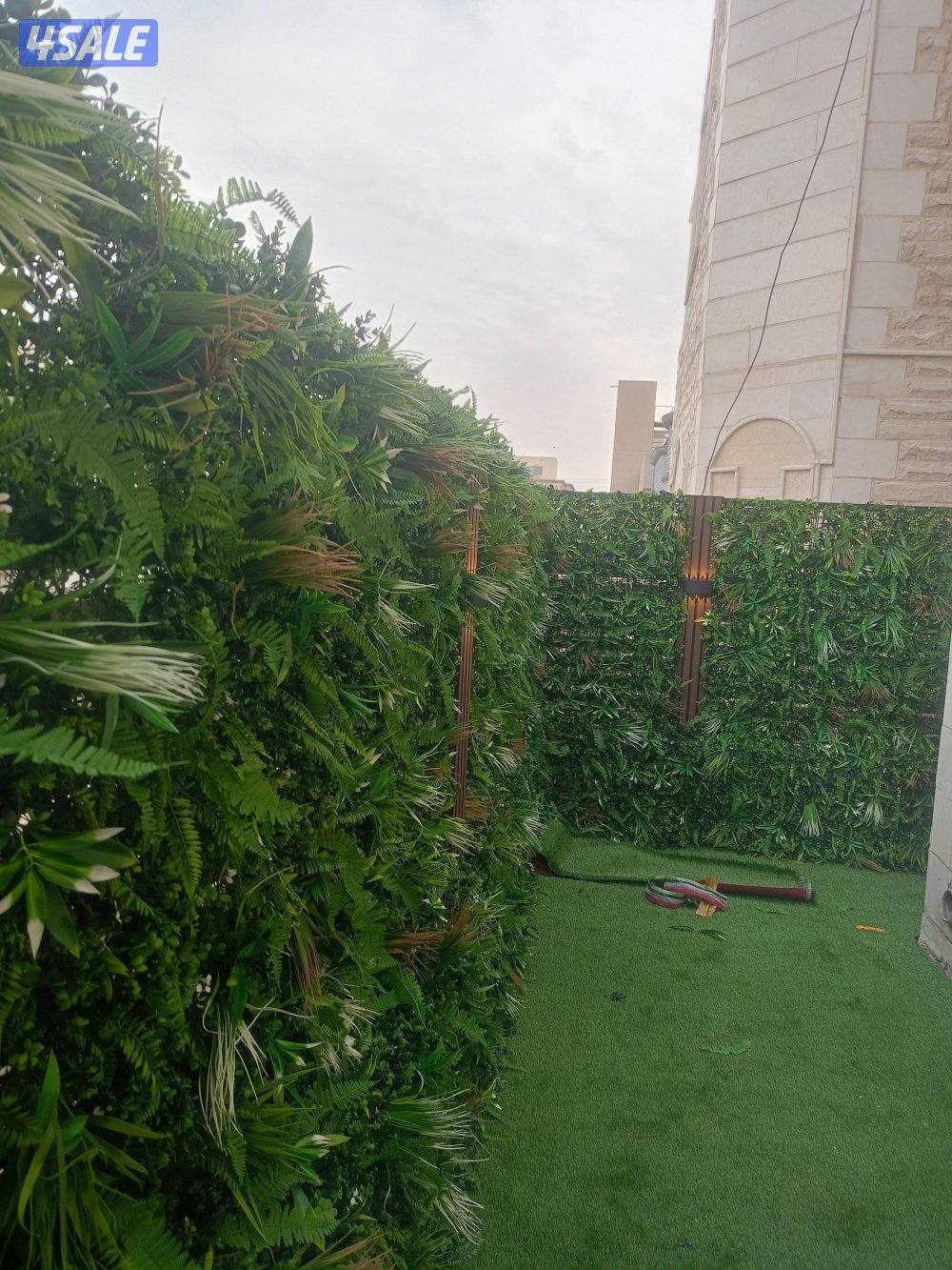 تنسيق حدائق تركيب ثيل صناعي وطبيعي وسور للحديقه تركيب بديل الخشب7