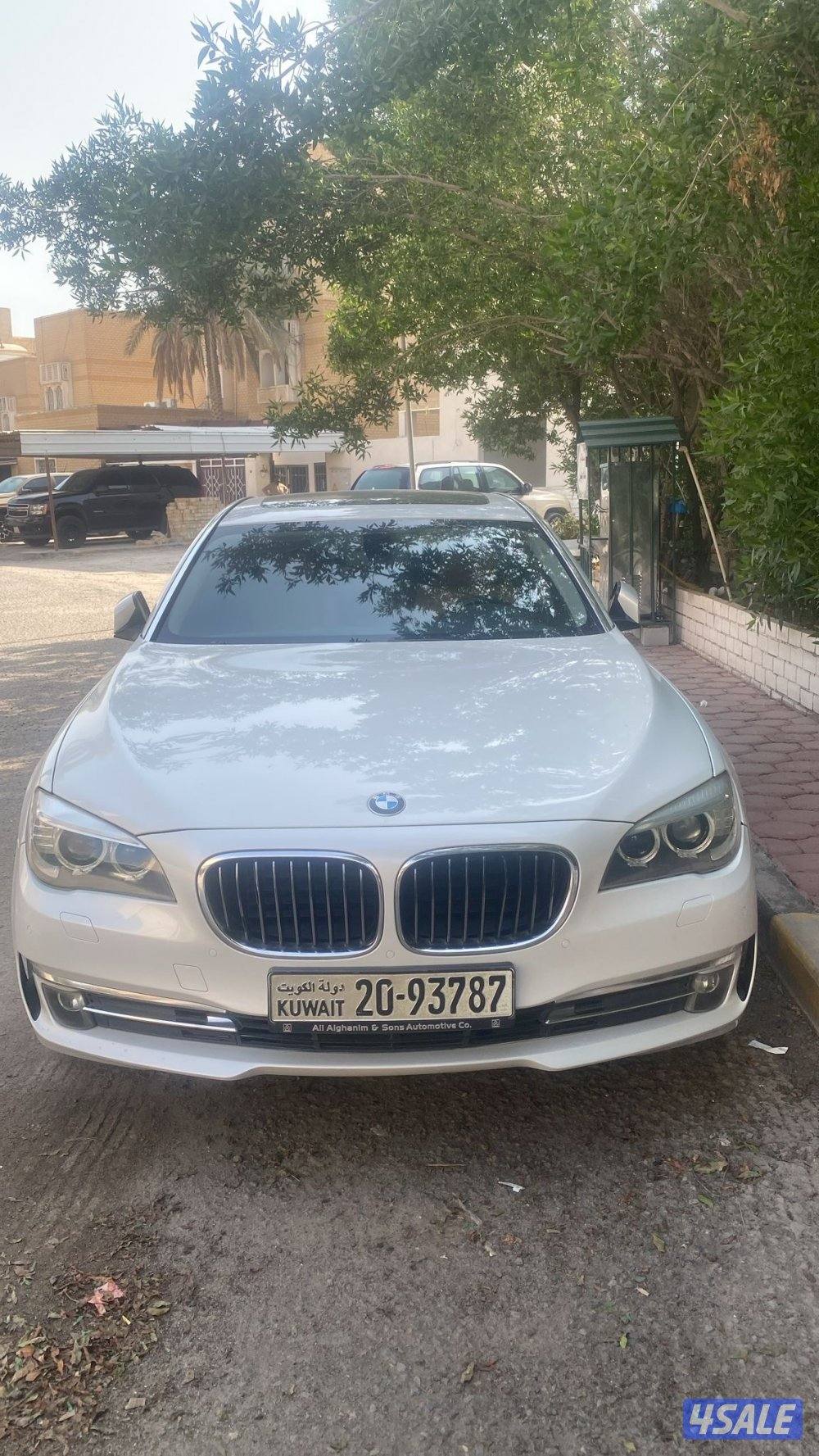 للبيع بي ام دبليو 730li سياره اتعمال حشمه نظيفه شرط الفحص وصامل يبشر0