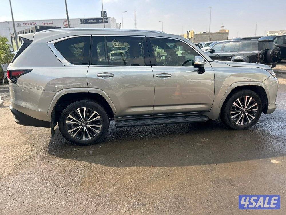 لكزس LX600 درجة اولى  twinturbo .V6 موديل  20222