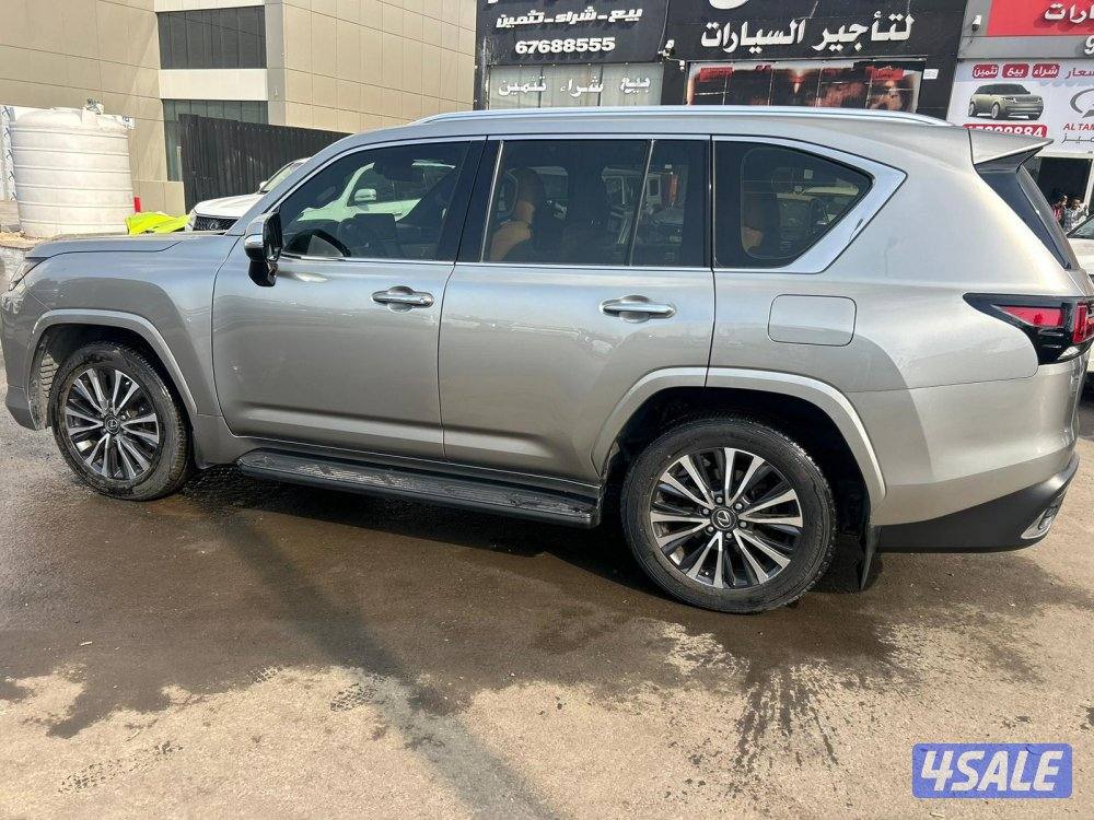 لكزس LX600 درجة اولى  twinturbo .V6 موديل  20223