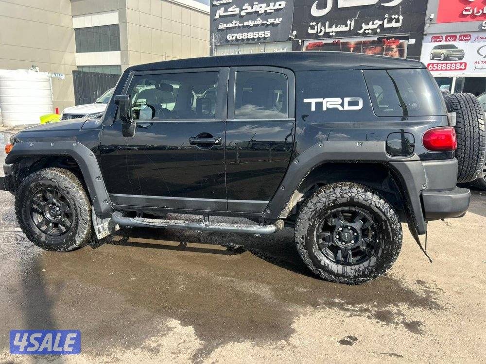 تويوتا FJ cruiser موديل 2015  ماشي 275.000 k.m  وارد الساير3