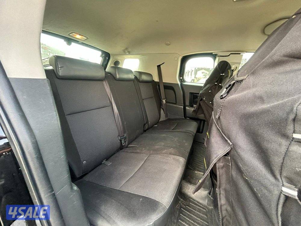 تويوتا FJ cruiser موديل 2015  ماشي 275.000 k.m  وارد الساير4