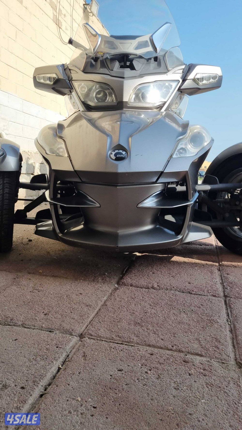 للبيع كانام سبايدر RT موديل 2012 اللون سلفر1