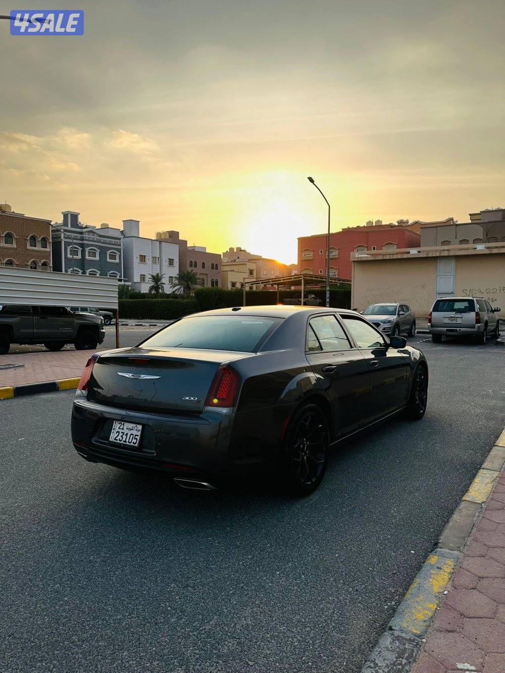 للبيع كرايزلر S300 (S)3