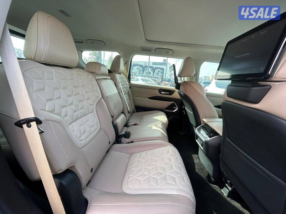 نيسان باترول V6T-بلاتنيوم .TURBO موديل 2025  ماشي 11.000 k.m4