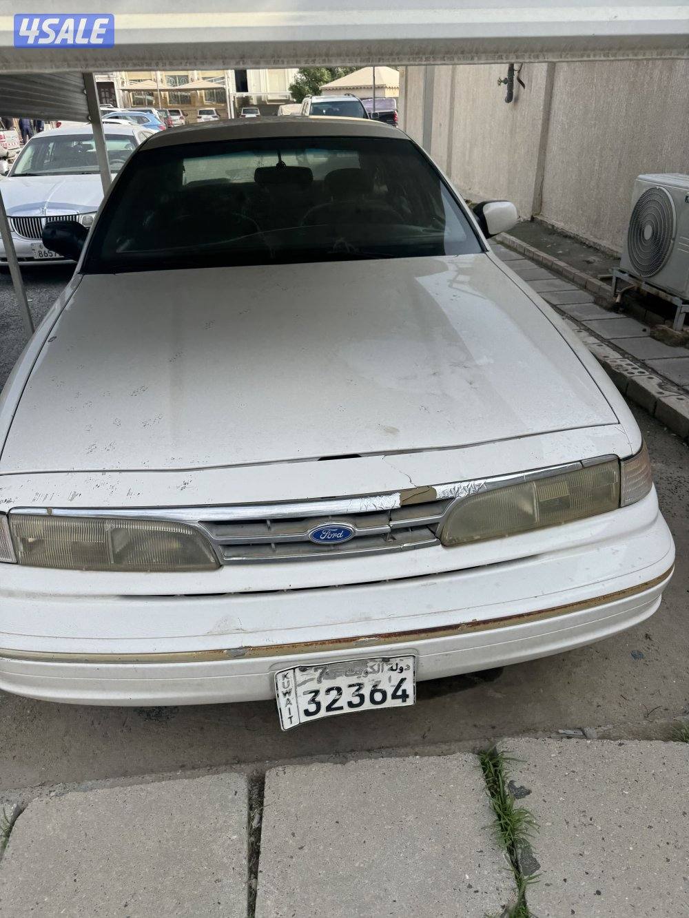 للبيع فورد كراون فكتوريا4