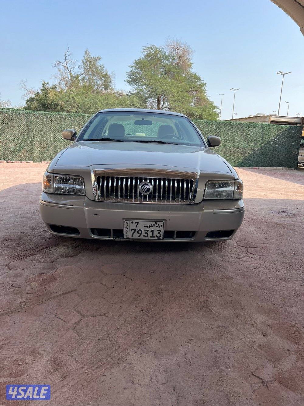 فورد ماركيز ٢٠٠٧ ماشي ٤٥٩ الف نضيف0