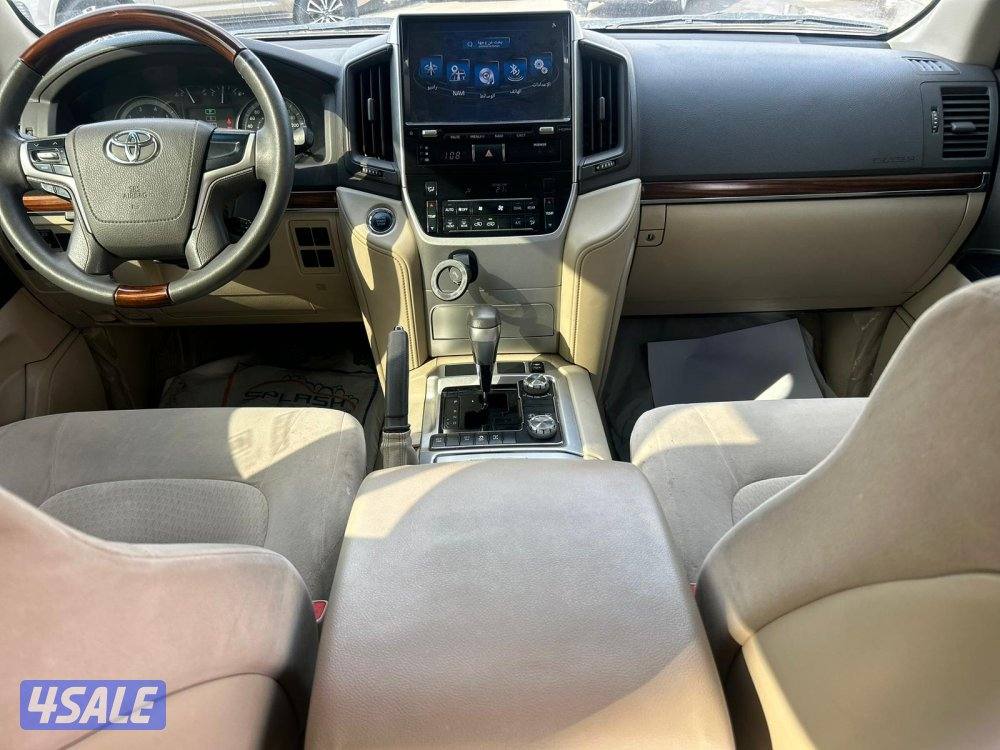 تويوتا لاند كروزر GX.R-V8 موديل 2018 ماشى 340.000 k.m واردالساير.5