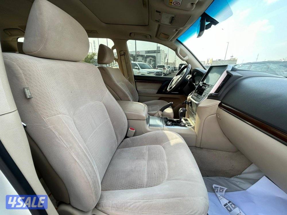 تويوتا لاند كروزر GX.R-V8 موديل 2018 ماشى 340.000 k.m واردالساير.7