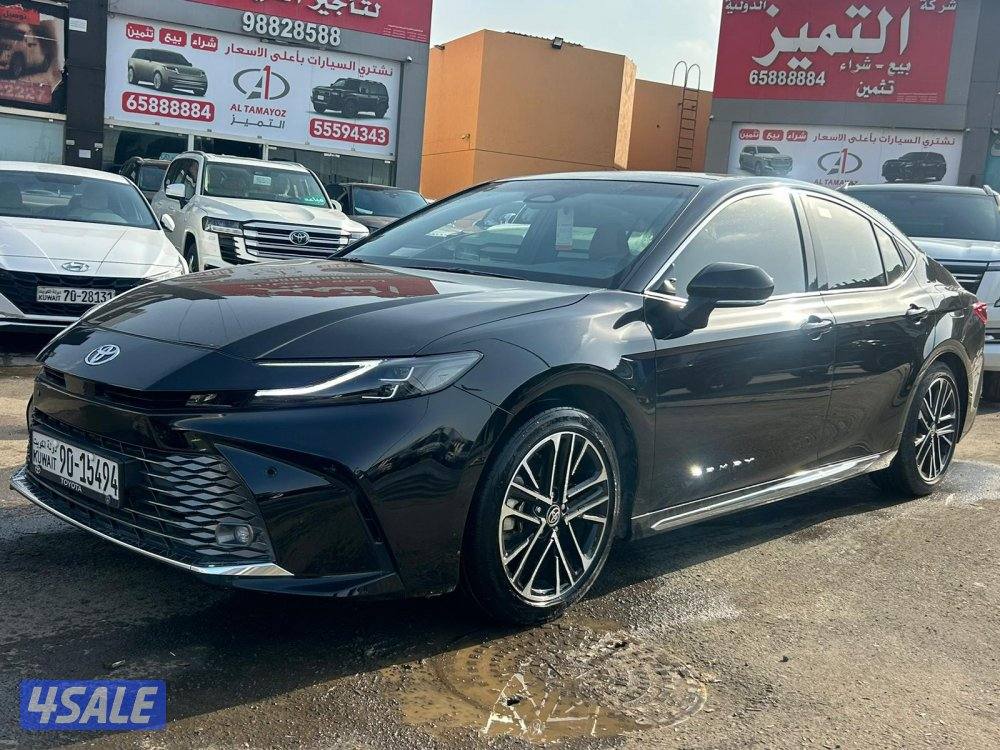 تويوتا  كامرى GLE موديل 2025 ماشى 18.000 k.m وارد الساير8